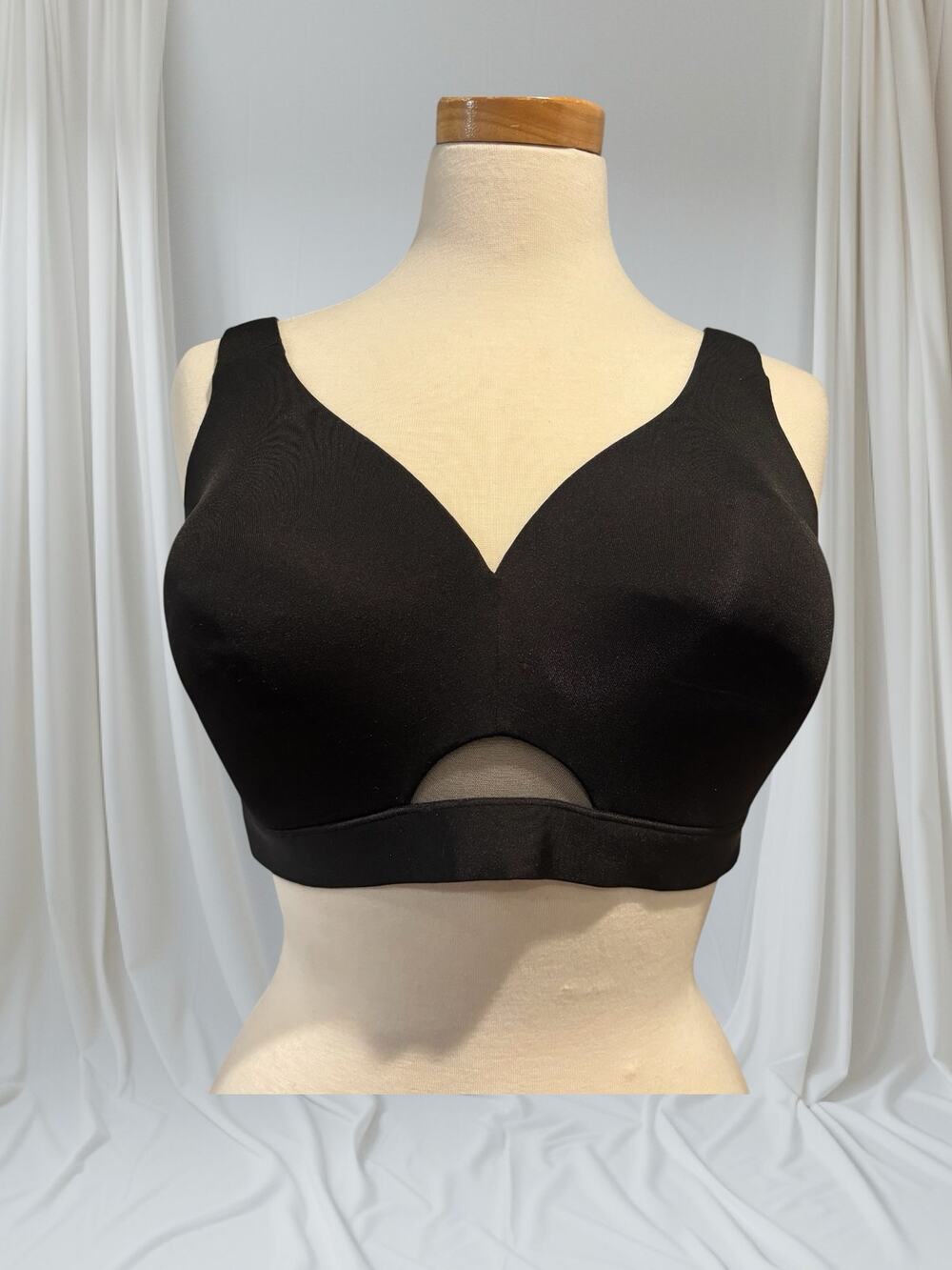 Cacique Lane Bryant Black Wireless Full Coverage Bra Size 40D
